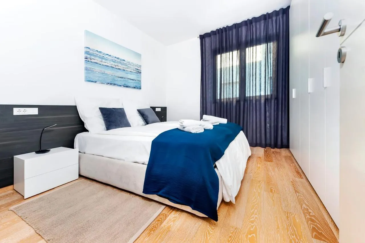 Sunny Day - Apartment With Parking Rovinj