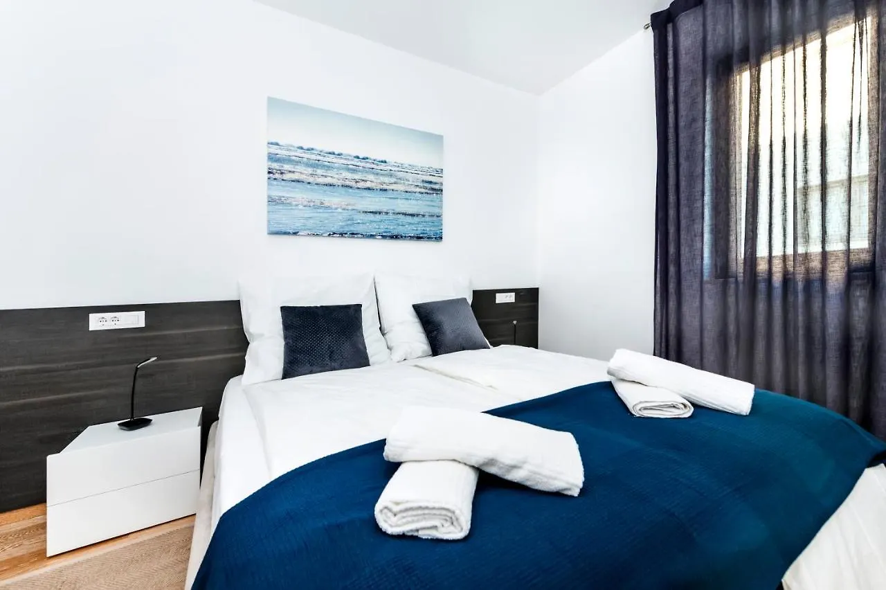 Sunny Day - Apartment With Parking Rovinj
