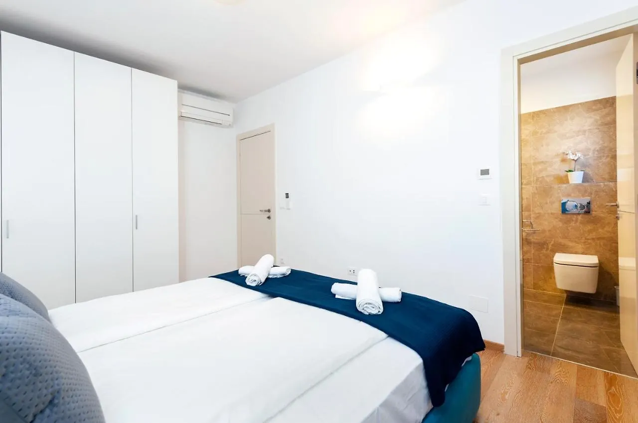 Sunny Day - Apartment With Parking Rovinj