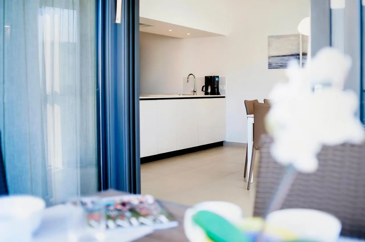 Sunny Day - Apartment With Parking Rovinj